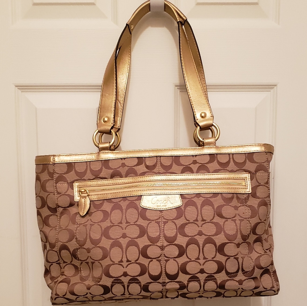 COACH Tote Signature Bag
